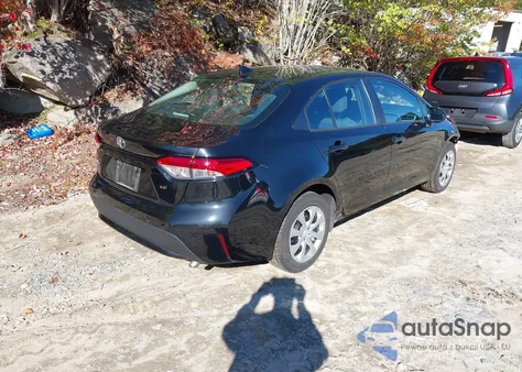 2020 Toyota Corolla Le z USA, uszkodzony, nr VIN 5YFEPRAE2LP071937